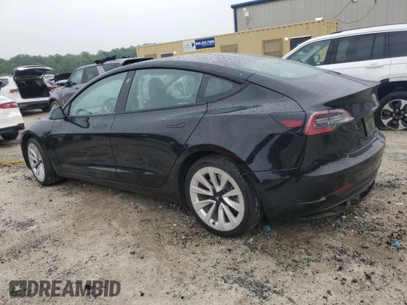 2022 Tesla Model 3 z VIN 5YJ3E1EA6NF371467, wystawiony jako Copart lot #58606025 z przebiegiem 84 706 mil mil oraz Czysty tytuł • Clean title. Historia ofert i sprzedaży dostępna na DreamBid. Obrazek 2.