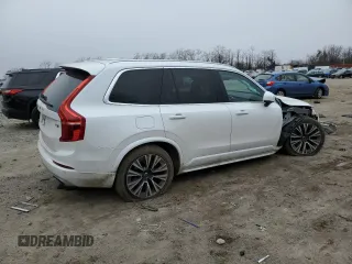 2021 Volvo XC90 Momentum with VIN YV4102PK5M1764561, listed as a Copart auction lot 45925475 with 0 mi miles and Salvage Title. Bid and sale history available at carsss.com. Image 3.