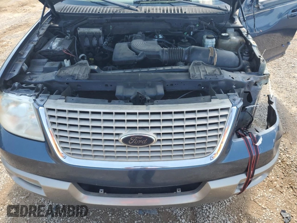 2003 Ford Expedition Eddie Bauer с VIN 1FMPU17L63LA61764, выставлен на аукционе Copart как лот 57973855 с пробегом 226 860 миль миль и Списание • Salvage title. История ставок и продаж доступна на DreamBid. Изображение 12.