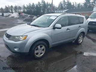 2007 Mitsubishi Outlander LS with VIN JA4MT31X97Z004392, listed as a IAAI auction lot 41727465 with 202,503 mi miles. Bid and sale history available at carsss.com. Image 2.