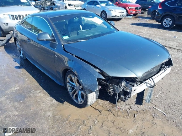 2009 Audi A5 with VIN WAUDK78T29A019706, listed as a IAAI auction lot 41697518 with 136,722 mi miles. Bid and sale history available at carsss.com. Image 1.