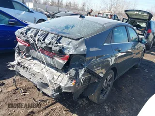 2024 Hyundai Elantra SEL с VIN KMHLS4DG4RU678712, выставлен на аукционе IAAI как лот 41771544 с пробегом 16 211 миль миль и . История ставок и продаж доступна на DreamBid. Изображение 4.