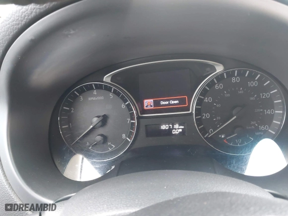 2013 Nissan Altima 2.5 SL with VIN 1N4AL3AP7DN474731, listed as a IAAI auction lot 41439282 with 180,718 mi miles. Bid and sale history available at carsss.com. Image 7.