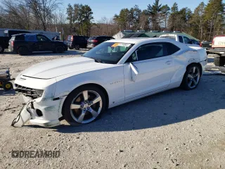 2010 Chevrolet Camaro 2SS z VIN 2G1FK1EJ5A9135194, wystawiony jako Copart lot #47948865 z przebiegiem 43 834 mil mil oraz Tytuł czysty. Historia ofert i sprzedaży dostępna na DreamBid. Obrazek 1.