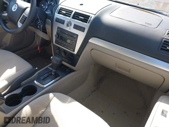 2009 Mercury Milan with VIN 3MEHM07Z79R614972, listed as a IAAI auction lot 41961143 with 174,074 mi miles and . Bid and sale history available at DreamBid. Image 5.