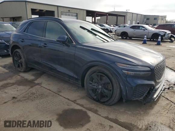 2022 Genesis GV70 Sport with VIN KMUMCDTCXNU044624, listed as a Copart auction lot 82372214 with 25,870 mi miles and Clean title. Bid and sale history available at DreamBid. Image 4.