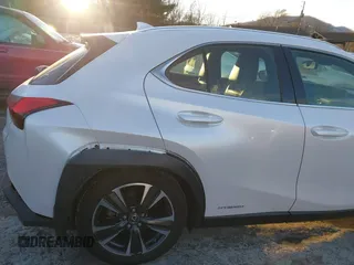 2019 Lexus UX with VIN JTHU9JBH3K2014755, listed as a IAAI auction lot 41320738 with 47,867 mi miles. Bid and sale history available at carsss.com. Image 17.