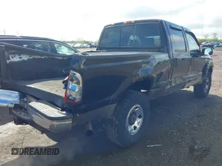 2005 Ford F-250 XL with VIN 1FTSW21515EB27458, listed as a IAAI auction lot 42209245 with 217,001 mi miles and . Bid and sale history available at DreamBid. Image 4.