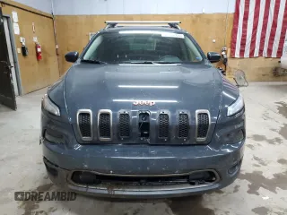 2016 Jeep Cherokee Latitude z VIN 1C4PJMCB9GW357748, wystawiony jako Copart lot #61690055 z przebiegiem 151 002 mil mil oraz Czysty tytuł • Clean title. Historia ofert i sprzedaży dostępna na DreamBid. Obrazek 5.