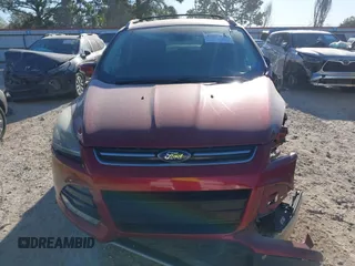 2013 Ford Escape Titanium with VIN 1FMCU0J95DUA97835, listed as a IAAI auction lot 41819940 with 198,536 mi miles. Bid and sale history available at carsss.com. Image 13.
