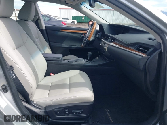 2013 Lexus ES 300h with VIN JTHBW1GG5D2012539, listed as a IAAI auction lot 41893892 with 47,999 mi miles and . Bid and sale history available at DreamBid. Image 5.