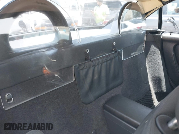 2001 Mercedes-Benz SLK 230/320 with VIN WDBKK65F81F218476, listed as a IAAI auction lot 42450368 with 121,640 mi miles and . Bid and sale history available at DreamBid. Image 8.