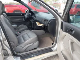 2004 Volkswagen Jetta GLS с VIN 3VWSR69M94M069888, выставлен на аукционе IAAI как лот 41799979 с пробегом 326 404 миль миль и . История ставок и продаж доступна на DreamBid. Изображение 5.