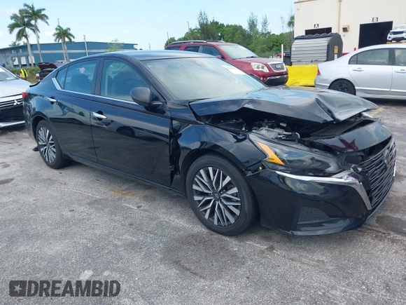 2024 Nissan Altima SV z VIN 1N4BL4DV6RN306672, wystawiony jako IAAI lot #42346382 z przebiegiem 36 491 mil mil oraz . Historia ofert i sprzedaży dostępna na DreamBid. Obrazek 1.