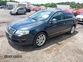 2006 Volkswagen Passat z VIN WVWFU73CX6P164725, wystawiony jako IAAI lot #42255126 z przebiegiem 108 419 mil mil oraz . Historia ofert i sprzedaży dostępna na DreamBid. Obrazek 2.