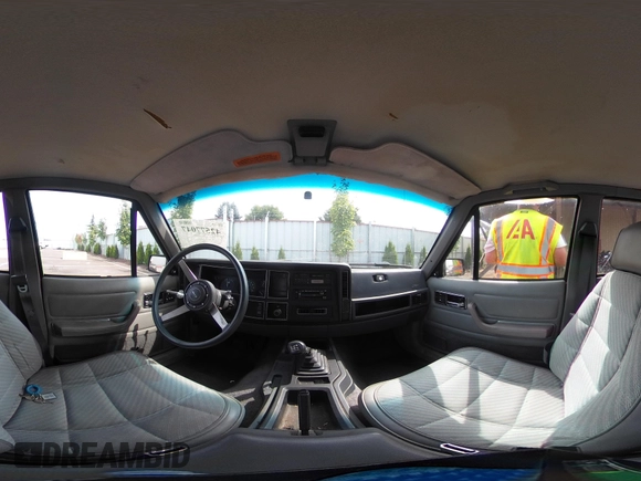 1989 Jeep Cherokee with VIN 1J4FT38L3KL577747, listed as a IAAI auction lot 42577047 with 144,312 mi miles and . Bid and sale history available at DreamBid. Image 18.