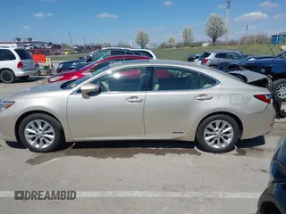 2013 Lexus ES 300h Hybrid with VIN JTHBW1GG6D2011464, listed as a IAAI auction lot 41838434 with 150,747 mi miles. Bid and sale history available at carsss.com. Image 14.
