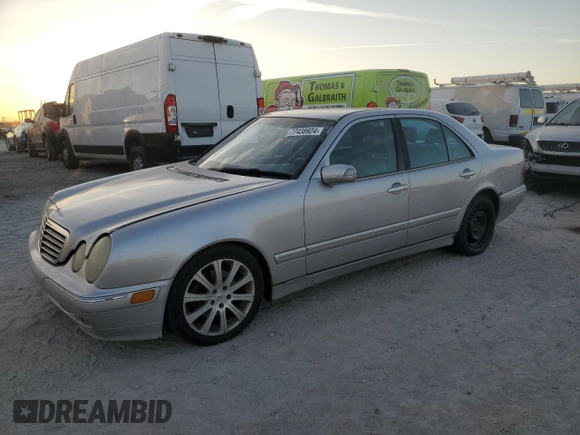 2002 Mercedes-Benz E-Class with VIN WDBJF65J32B498384, listed as a Copart auction lot 77438924 with 0 mi miles and Clean Title. Bid and sale history available at carsss.com. Image 1.