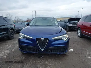 2019 Alfa Romeo Stelvio Ti z VIN ZASPAKBN4K7C43201, wystawiony jako IAAI lot #41121052 z przebiegiem 32 768 mil mil oraz . Historia ofert i sprzedaży dostępna na DreamBid. Obrazek 12.