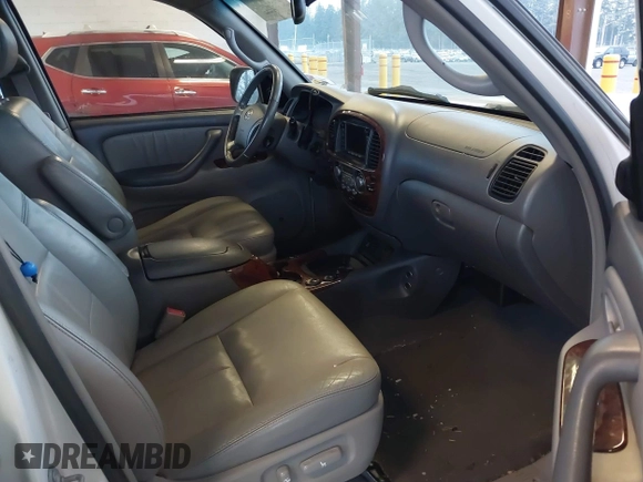 2005 Toyota Sequoia Limited with VIN 5TDZT38A25S263835, listed as a IAAI auction lot 41412563 with 284,551 mi miles and . Bid and sale history available at DreamBid. Image 5.