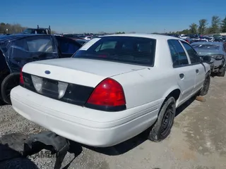 2007 Ford Police Interceptor с VIN 2FAFP71W47X103554, выставлен на аукционе IAAI как лот 41565806 с пробегом 148 429 миль миль и . История ставок и продаж доступна на DreamBid. Изображение 4.
