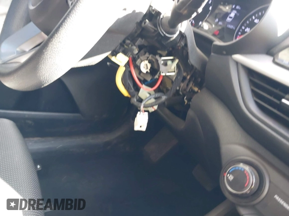 2020 Kia Forte LXS z VIN 3KPF24AD7LE228683, wystawiony jako IAAI lot #41620117 z przebiegiem 105 251 mil mil oraz . Historia ofert i sprzedaży dostępna na DreamBid. Obrazek 17.