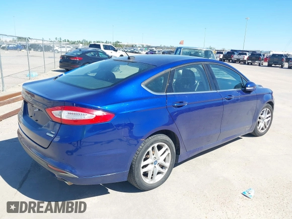 2013 Ford Fusion SE with VIN 3FA6P0HR7DR109575, listed as a IAAI auction lot 41735010 with 83,859 mi miles. Bid and sale history available at carsss.com. Image 4.