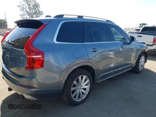 2018 Volvo XC90 Momentum with VIN YV4102PK3J1341909, listed as a IAAI auction lot 41992093 with 1 mi miles. Bid and sale history available at carsss.com. Image 4.