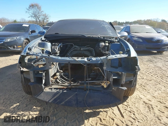 2005 Pontiac GTO z VIN 6G2VX12U45L454630, wystawiony jako IAAI lot #41052119 z przebiegiem Nie podano mil oraz . Historia ofert i sprzedaży dostępna na DreamBid. Obrazek 13.