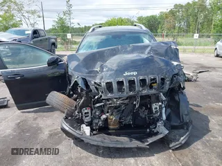 2021 Jeep Cherokee Latitude Lux z VIN 1C4PJMMX3MD167896, wystawiony jako IAAI lot #42137850 z przebiegiem 71 387 mil mil oraz . Historia ofert i sprzedaży dostępna na DreamBid. Obrazek 12.