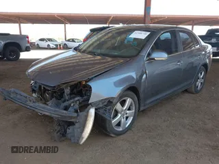 2009 Volkswagen Jetta SE с VIN 3VWRM71K19M055407, выставлен на аукционе IAAI как лот 42308740 с пробегом 201 630 миль миль и . История ставок и продаж доступна на DreamBid. Изображение 18.