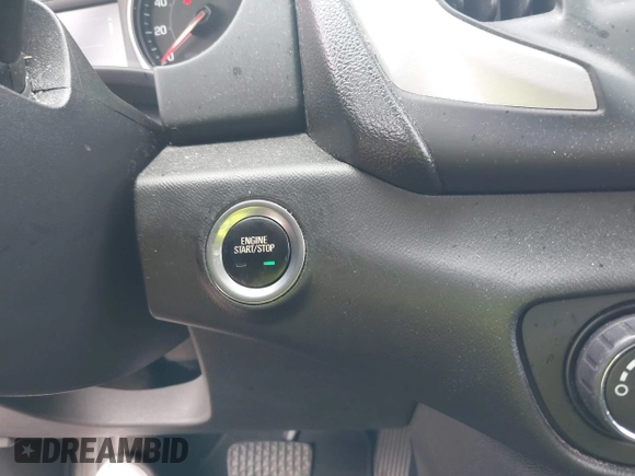 2020 GMC Terrain SLE z VIN 3GKALMEV6LL143070, wystawiony jako IAAI lot #42001194 z przebiegiem 101 055 mil mil oraz . Historia ofert i sprzedaży dostępna na DreamBid. Obrazek 20.