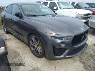 2022 Maserati Levante Modena S with VIN ZN661ZUM4NX393104, listed as a Copart auction lot 74015534 with Not Provided miles and Non Repairable. Bid and sale history available at carsss.com. Image 4.