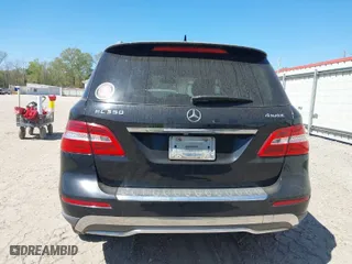 2012 Mercedes-Benz M-Class ML 350 with VIN 4JGDA5HBXCA083920, listed as a IAAI auction lot 41822392 with 226,565 mi miles. Bid and sale history available at carsss.com. Image 16.