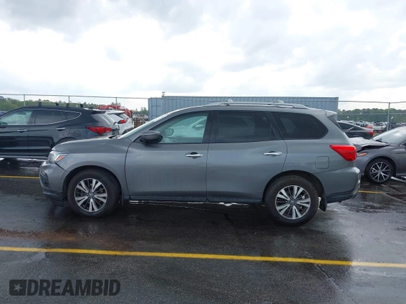 2020 Nissan Pathfinder S with VIN 5N1DR2AN0LC615921, listed as a IAAI auction lot 41932744 with 124,890 mi miles. Bid and sale history available at carsss.com. Image 14.