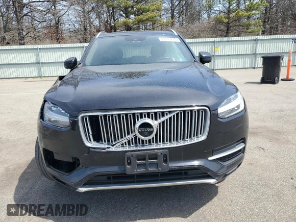 2018 Volvo XC90 Inscription z VIN YV4A22PL5J1324452, wystawiony jako Copart lot #53715215 z przebiegiem 46 883 mil mil oraz Szkoda całkowita • Salvage title. Historia ofert i sprzedaży dostępna na DreamBid. Obrazek 5.