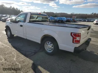 2019 Ford F-150 XL with VIN 1FTMF1CB1KKE30310, listed as a Copart auction lot 83669334 with 32,120 mi miles and Salvage Title. Bid and sale history available at carsss.com. Image 2.