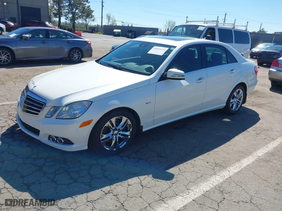 2011 Mercedes-Benz E-Class E 350 Luxury BlueTEC with VIN WDDHF2EB6BA505602, listed as a IAAI auction lot 41859128 with 114,146 mi miles. Bid and sale history available at carsss.com. Image 18.