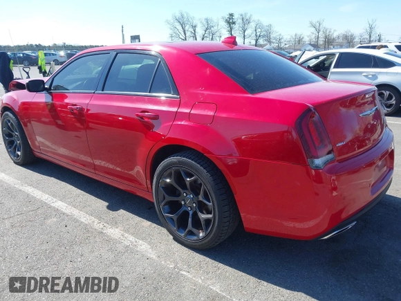 2016 Chrysler 300 S z VIN 2C3CCAGGXGH117091, wystawiony jako IAAI lot #42060505 z przebiegiem 81 938 mil mil oraz . Historia ofert i sprzedaży dostępna na DreamBid. Obrazek 3.