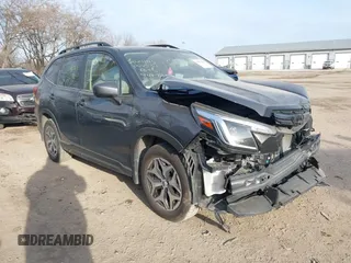 2023 Subaru Forester Premium z VIN JF2SKADC6PH446728, wystawiony jako IAAI lot #41093960 z przebiegiem 40 000 mil mil oraz . Historia ofert i sprzedaży dostępna na DreamBid. Obrazek 1.