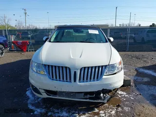 2009 Lincoln MKS with VIN 1LNHM93R39G620539, listed as a IAAI auction lot 41969146 with 170,253 mi miles. Bid and sale history available at carsss.com. Image 12.