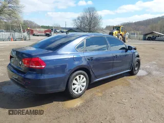2012 Volkswagen Passat S w/Appearance with VIN 1VWAP7A35CC071406, listed as a IAAI auction lot 41912227 with 235,820 mi miles. Bid and sale history available at carsss.com. Image 4.