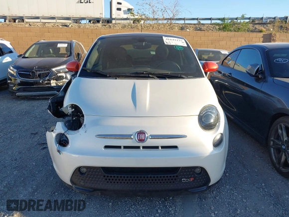 2018 FIAT 500e with VIN 3C3CFFGE9JT377399, listed as a IAAI auction lot 41641125 with 26,157 mi miles. Bid and sale history available at carsss.com. Image 12.
