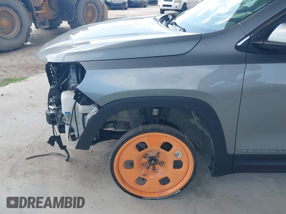 2023 GMC Terrain SLT z VIN 3GKALVEG9PL187402, wystawiony jako IAAI lot #42335091 z przebiegiem 59 032 mil mil oraz . Historia ofert i sprzedaży dostępna na DreamBid. Obrazek 6.