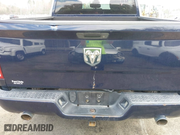 2014 Ram 1500 Express z VIN 1C6RR6KT0ES204081, wystawiony jako IAAI lot #41837967 z przebiegiem 169 256 mil mil oraz . Historia ofert i sprzedaży dostępna na DreamBid. Obrazek 6.