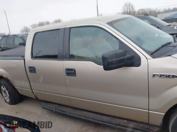 2010 Ford F-150 XL z VIN 1FTFW1E85AFD86149, wystawiony jako IAAI lot #41748039 z przebiegiem 354 133 mil mil oraz . Historia ofert i sprzedaży dostępna na DreamBid. Obrazek 13.