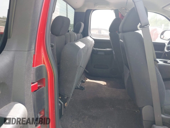 2010 Chevrolet Silverado 1500 LS with VIN 1GCSCREA6AZ279585, listed as a IAAI auction lot 41877080 with 162,897 mi miles. Bid and sale history available at carsss.com. Image 8.