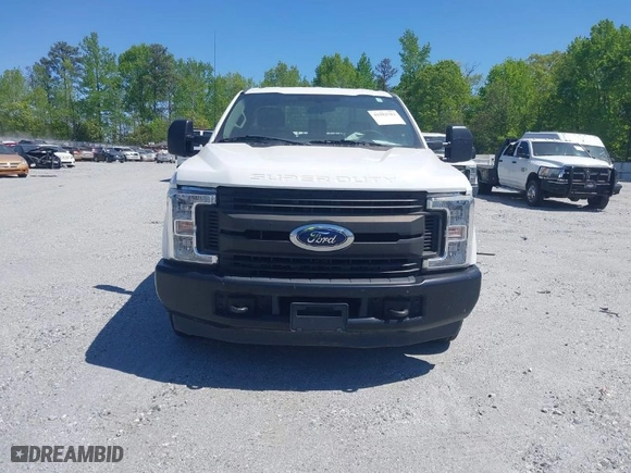 2018 Ford Super Duty F-250 SRW XL with VIN 1FDBF2A60JEC13519, listed as a IAAI auction lot 41982762 with 88,766 mi miles. Bid and sale history available at carsss.com. Image 6.