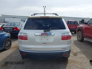 2011 GMC Acadia SLT1 with VIN 1GKKVRED3BJ338147, listed as a IAAI auction lot 41808410 with 173,103 mi miles. Bid and sale history available at carsss.com. Image 16.