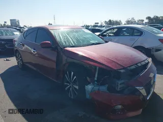 2019 Nissan Altima 2.5 Platinum with VIN 1N4BL4FV9KC100888, listed as a IAAI auction lot 41742079 with 88,212 mi miles. Bid and sale history available at carsss.com. Image 13.